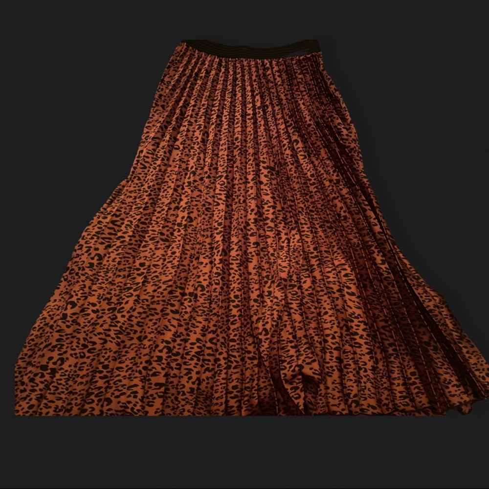 Stylish ZARA XS skirt